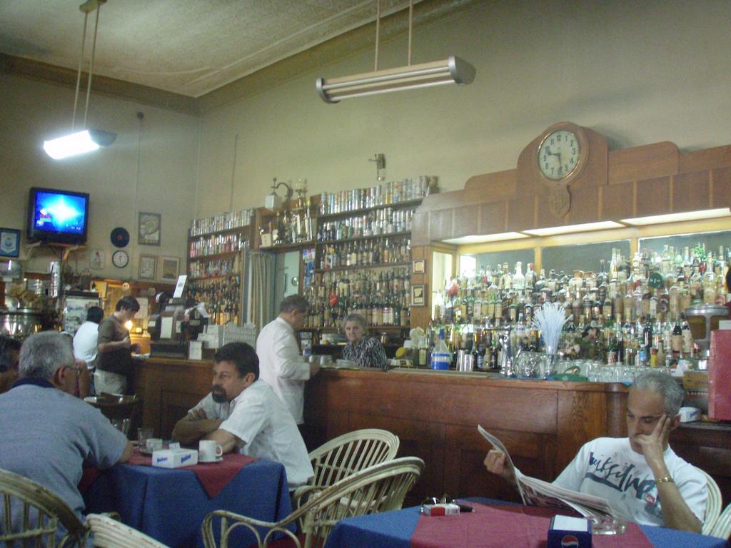 Hotel Touring Club Trelew Zewnętrze zdjęcie